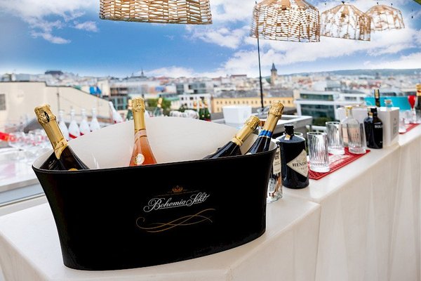 Pytloun Sky Bar & Restaurant Prague - náhled 5