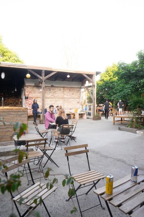 Radlická Kulturní Sportovna - Grill zone - náhled 12