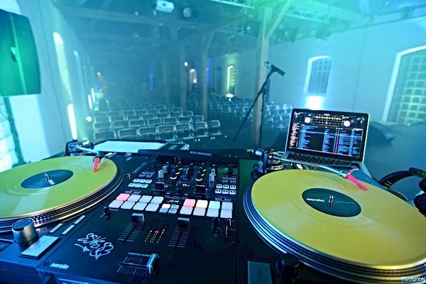 Hlavní budova Radlické@Radlická Kulturní Sportovna - náhled 18