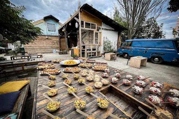 Přední zahrada a pláž@Radlická Kulturní Sportovna - náhled 22