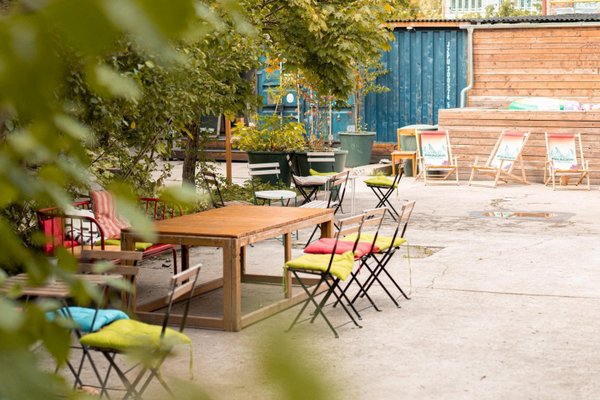 Zadní zahrada@Radlická Kulturní Sportovna - náhled 1