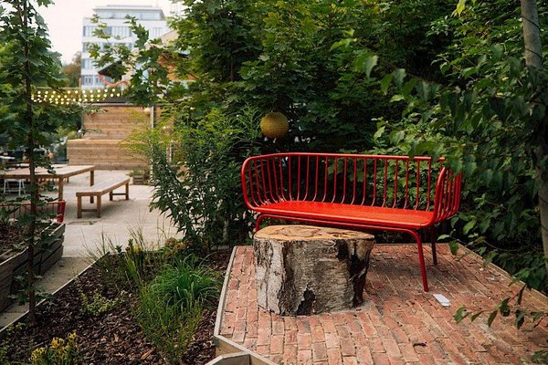 Zadní zahrada@Radlická Kulturní Sportovna - náhled 2