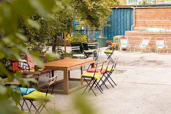 Zadní zahrada@Radlická Kulturní Sportovna - náhled 13