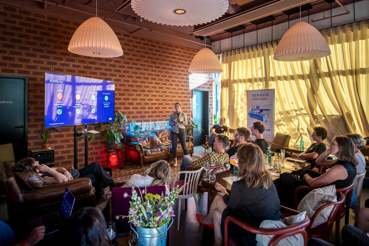 Neformální industriální prostor v Karlíně - obrázek 1