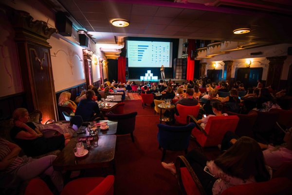 ROYAL Theatre & Club - náhled 27