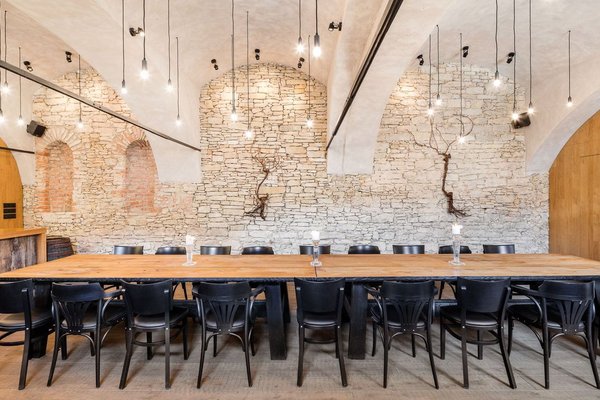 Salabka – restaurace & vinařství - náhled 23