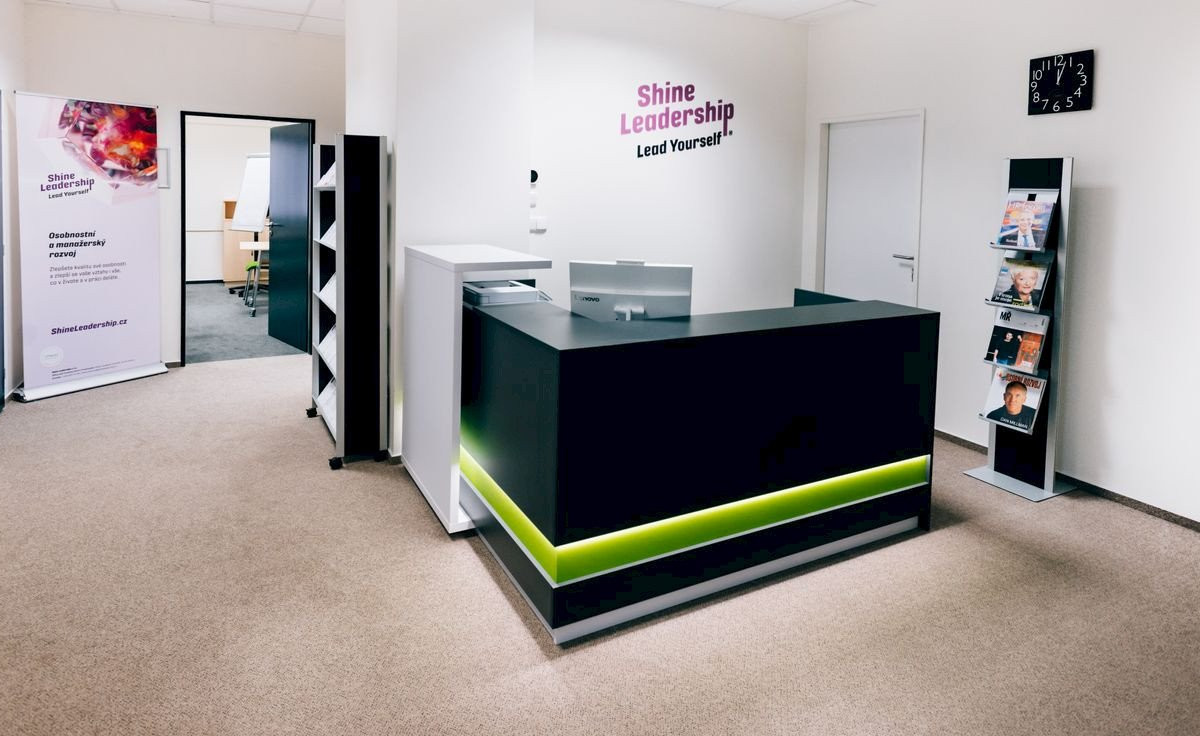 Školicí centrum Shine Leadership - obrázek 1