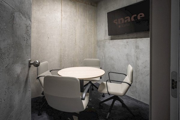 Space Cafe & Events Karlín - náhled 15