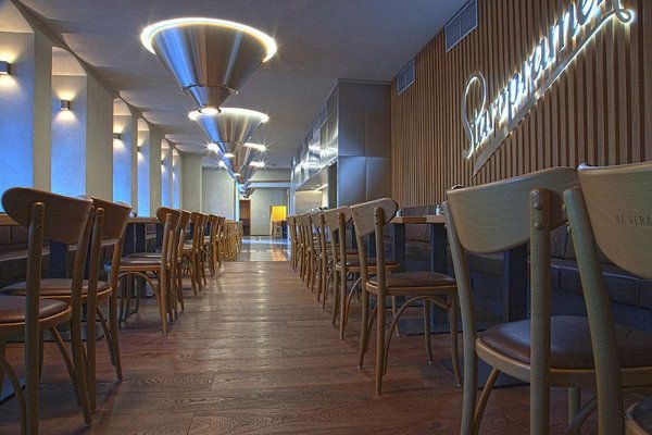 Restaurace Potrefená husa Na Verandách@Pivovar Staropramen - náhled 4