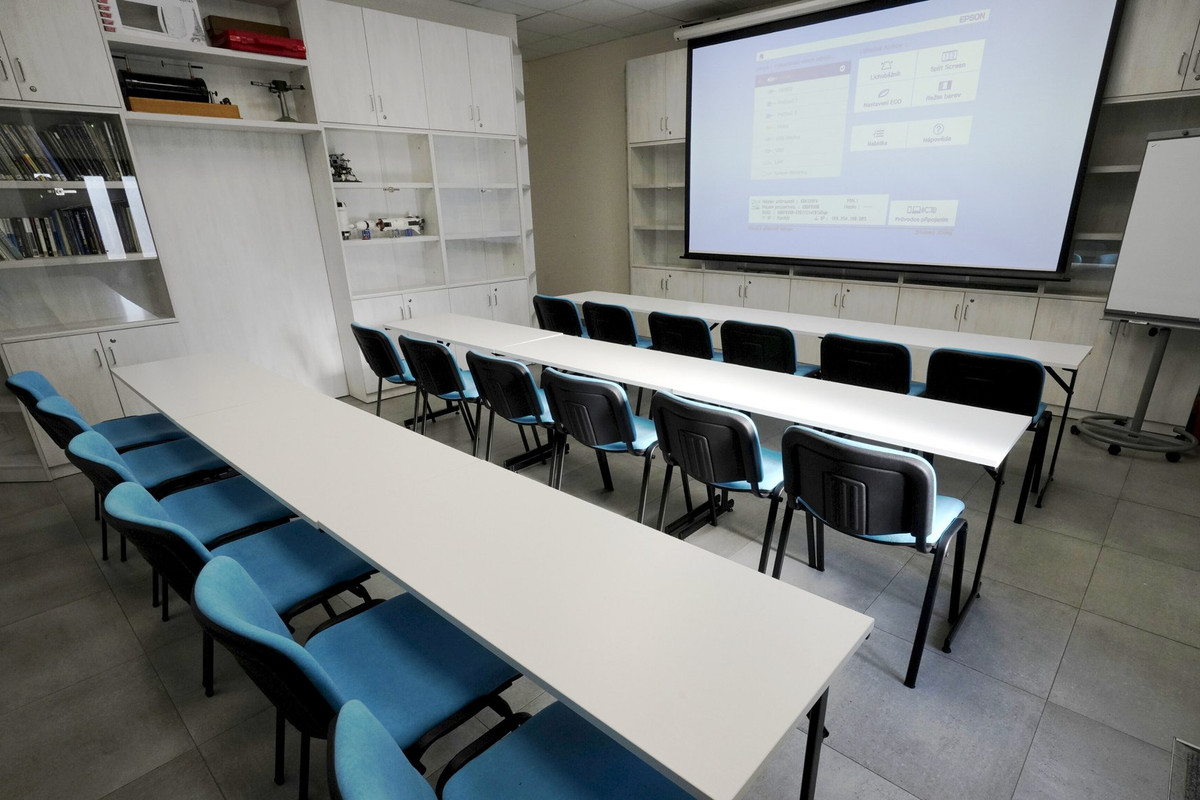 Seminární místnost@Štefánikova hvězdárna - obrázek 1