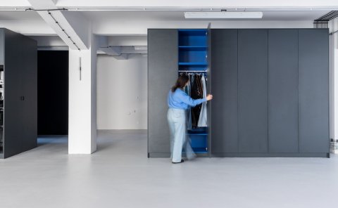 The Apartment - náhled 16