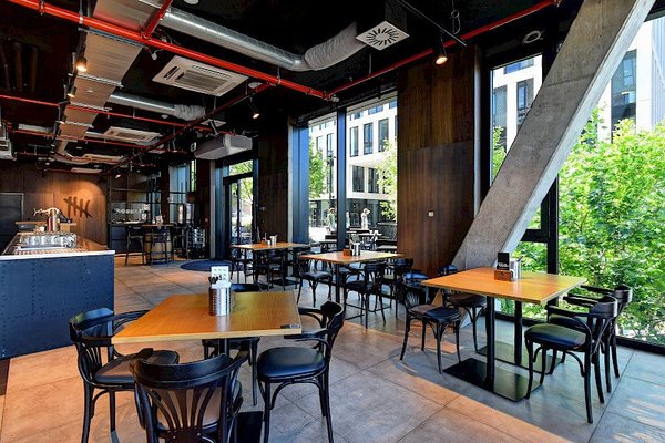 Turnovská pivnice Churchill - náhled 19