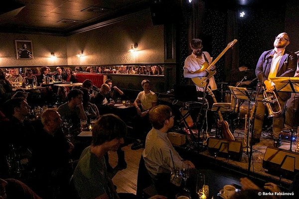 U Staré Paní Jazz & Cocktail Club - náhled 9