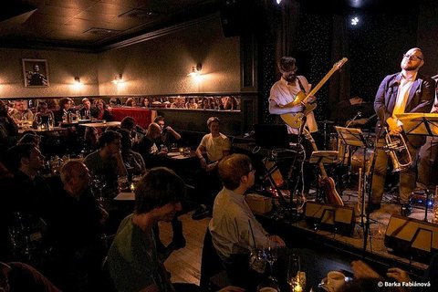 U Staré Paní Jazz & Cocktail Club - náhled 9