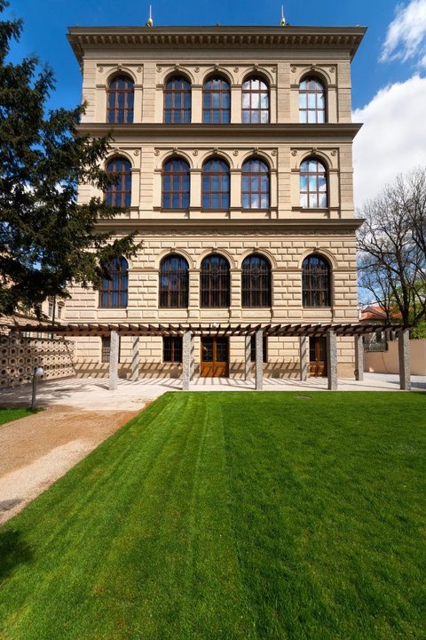 Uměleckoprůmyslové museum v Praze - náhled 7
