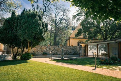 Uměleckoprůmyslové museum v Praze - náhled 10