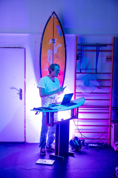 Vlny Štvanice - Tělocvična v loděnici - náhled 7