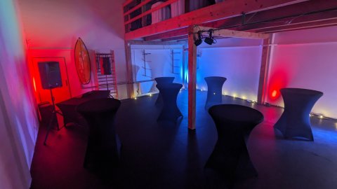 Vlny Štvanice - Tělocvična v loděnici - náhled 11