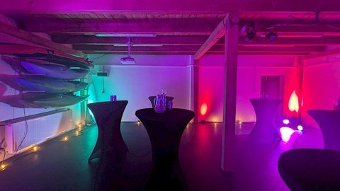 Vlny Štvanice - Tělocvična v loděnici - náhled 15