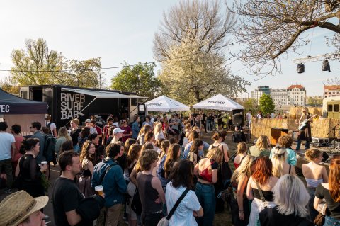 Vlny Štvanice - Venkovní sportovní prostory - náhled 4