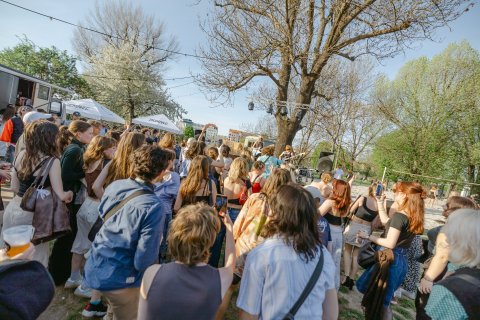 Vlny Štvanice - Venkovní sportovní prostory - náhled 12