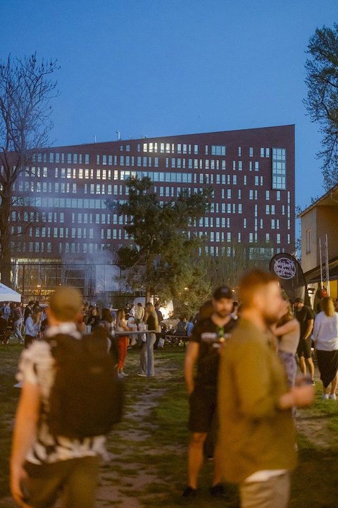 Vlny Štvanice - Venkovní sportovní prostory - náhled 18