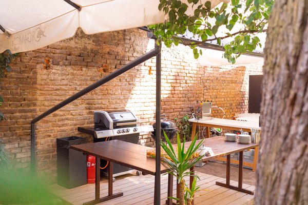 Zahrádka v Blocku@VNITROBLOCK - náhled 3