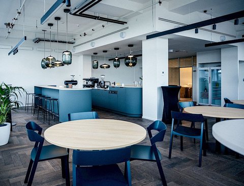 WPP Campus - Kavárna KAF s terasou - náhled 2