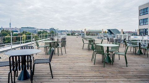 WPP Campus - Kavárna KAF s terasou - náhled 11