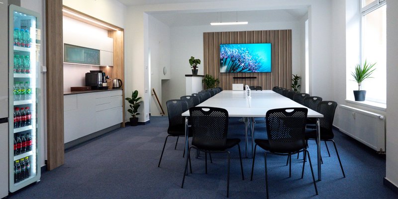 zasedačka - obrázek 1