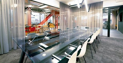 Zenwork Praha - Red Beam - meeting room - náhled 4